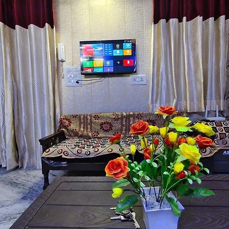 Peaceful Stay 1 Bhk Appartment New Delhi Bagian luar foto