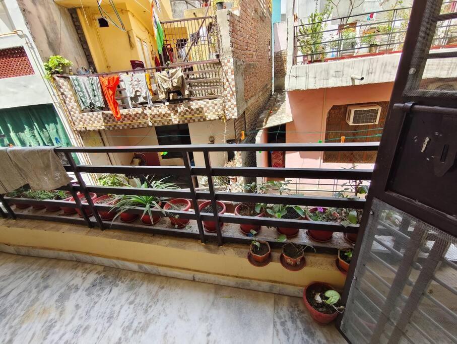 Peaceful Stay 1 Bhk Appartment New Delhi Bagian luar foto