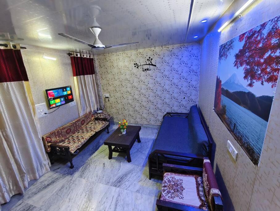 Peaceful Stay 1 Bhk Appartment New Delhi Bagian luar foto